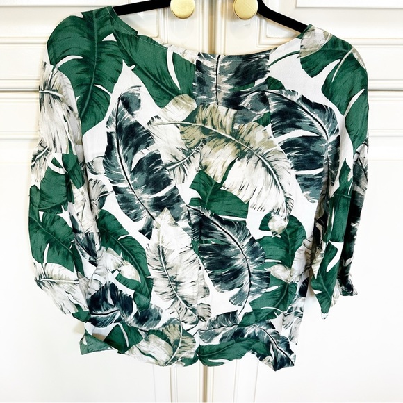 Vince Camuto Women’s Tropical Palm Leaves Print Short Sleeve Blouse Boxy Hawaii - Picture 6 of 6